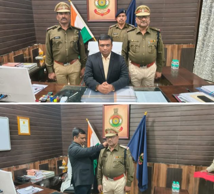 पुलिस अधिकारी बेहरा हुए पदोन्नत- रायगढ़ थाना कोतवाली के एएसआई इगेश्वर यादव और दिलीप बेहरा बने एसआई,पुलिस अधीक्षक ने स्टार लगाकर दी शुभकामनाए,बेहरा ने कहा- कार्य के प्रति निष्ठा एवं समर्पण से ही मिली पदोन्नति, अच्छे संगीतकार भी हैं बेहरा पुलिस अधिकारी बेहरा हुए पदोन्नत- रायगढ़ थाना कोतवाली के एएसआई इगेश्वर यादव और दिलीप बेहरा बने एसआई,पुलिस अधीक्षक ने स्टार लगाकर दी शुभकामनाए,बेहरा ने कहा- कार्य के प्रति निष्ठा एवं समर्पण से ही मिली पदोन्नति, अच्छे संगीतकार भी हैं बेहरा kshititech