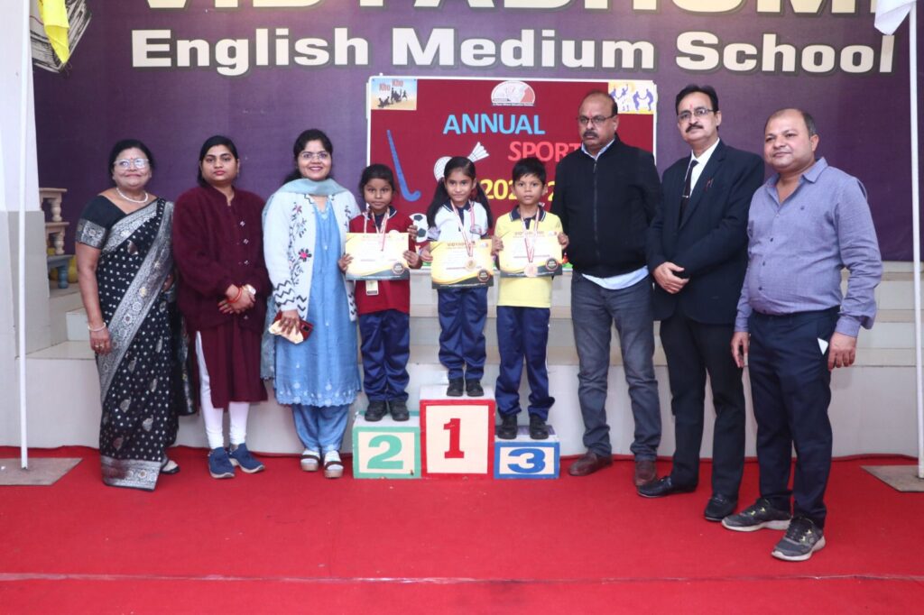 शिक्षा के साथ-साथ खेलों में भी निपुण बना रहा विद्यालय- विद्याभूमि इंग्लिश मीडियम स्कूल बाराद्वार में हुआ वार्षिक खेल महोत्सव का वृहत आयोजन, बाराद्वार क्षेत्र में अंग्रेजी माध्यम का उत्कृष्ट विद्यालय है विद्याभूमि इंग्लिश मीडियम स्कूल, तहसीलदार द्वय रहे अतिथि के रूप में मौजूद शिक्षा के साथ-साथ खेलों में भी निपुण बना रहा विद्यालय- विद्याभूमि इंग्लिश मीडियम स्कूल बाराद्वार में हुआ वार्षिक खेल महोत्सव का वृहत आयोजन, बाराद्वार क्षेत्र में अंग्रेजी माध्यम का उत्कृष्ट विद्यालय है विद्याभूमि इंग्लिश मीडियम स्कूल, तहसीलदार द्वय रहे अतिथि के रूप में मौजूद kshititech