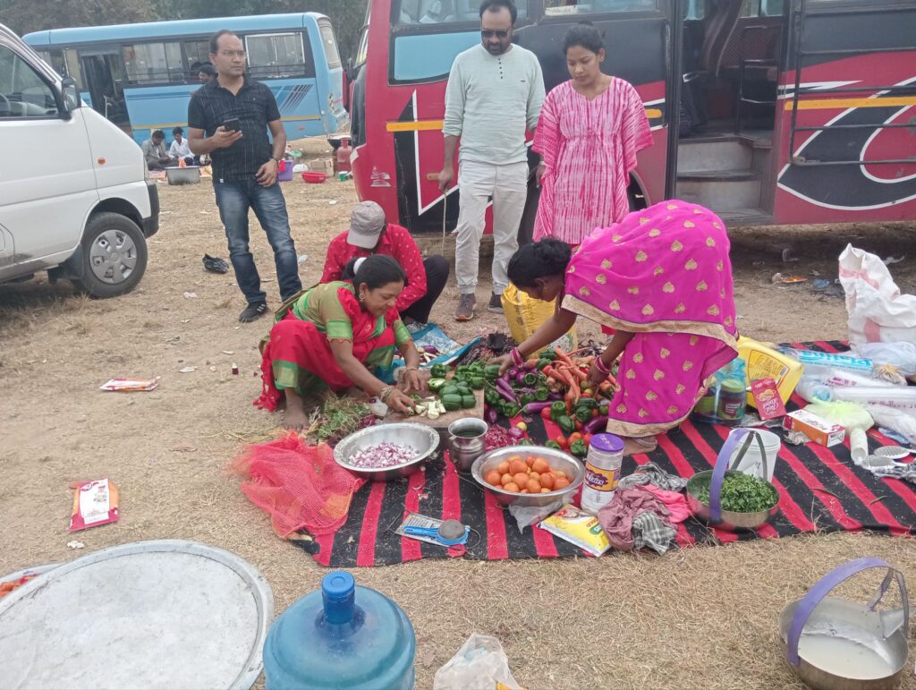 छत्तीसगढ़ के मनोरम स्थल सतरेंगा का भ्रमण किया शक्ति के लिटिल फ्लावर इंग्लिश मीडियम स्कूल के विद्यार्थियों ने, विद्यालय प्रबंधन शिक्षा के साथ-साथ बच्चों के विभिन्न स्थलों के भ्रमण की दिशा में भी चल रहा विशेष अभियान, विद्यालय परिवार ने किया मनोरम स्थलों का पर्यटन Console Corptech