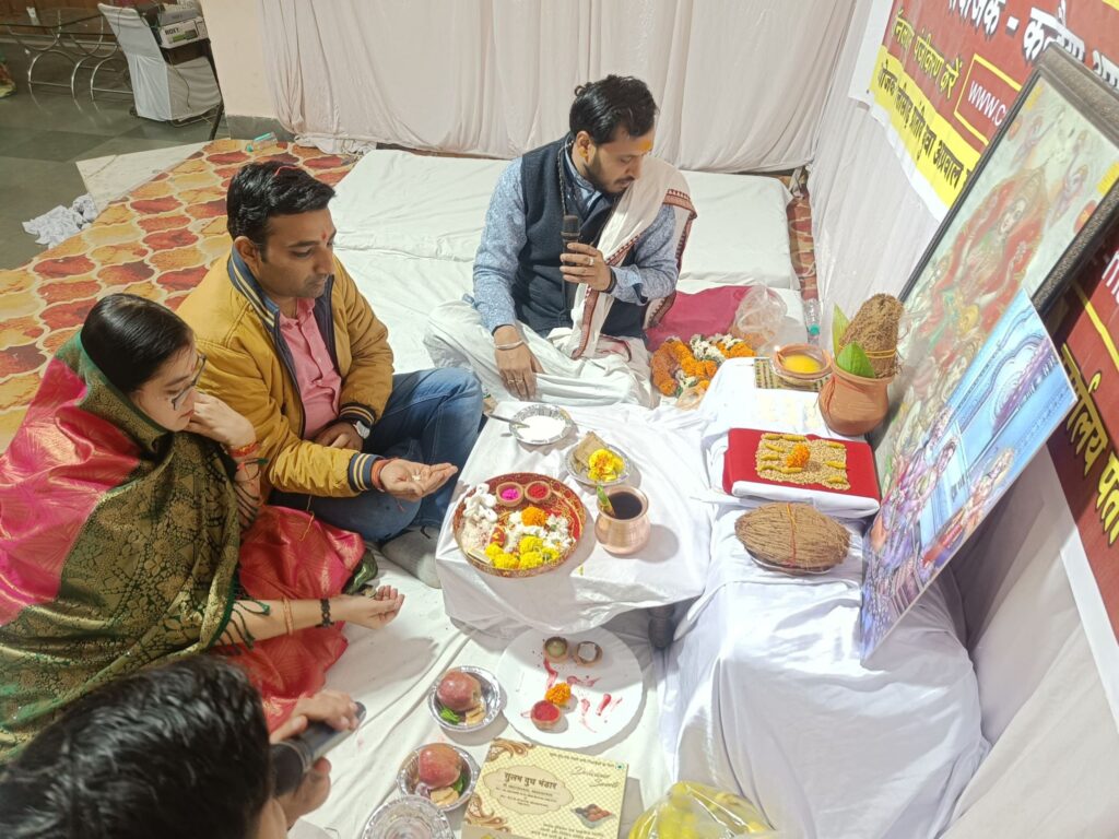 छत्तीसगढ़ प्रांतीय युवा अग्रवाल मंच ने किया 14 दिसंबर को कुलदेवी महालक्ष्मी जी के वरदान दिवस का आयोजन, डोंगरगढ़ में भी अग्रवाल समाज ने धूमधाम से मनाया वरदान दिवस छत्तीसगढ़ प्रांतीय युवा अग्रवाल मंच ने किया 14 दिसंबर को कुलदेवी महालक्ष्मी जी के वरदान दिवस का आयोजन, डोंगरगढ़ में भी अग्रवाल समाज ने धूमधाम से मनाया वरदान दिवस kshititech