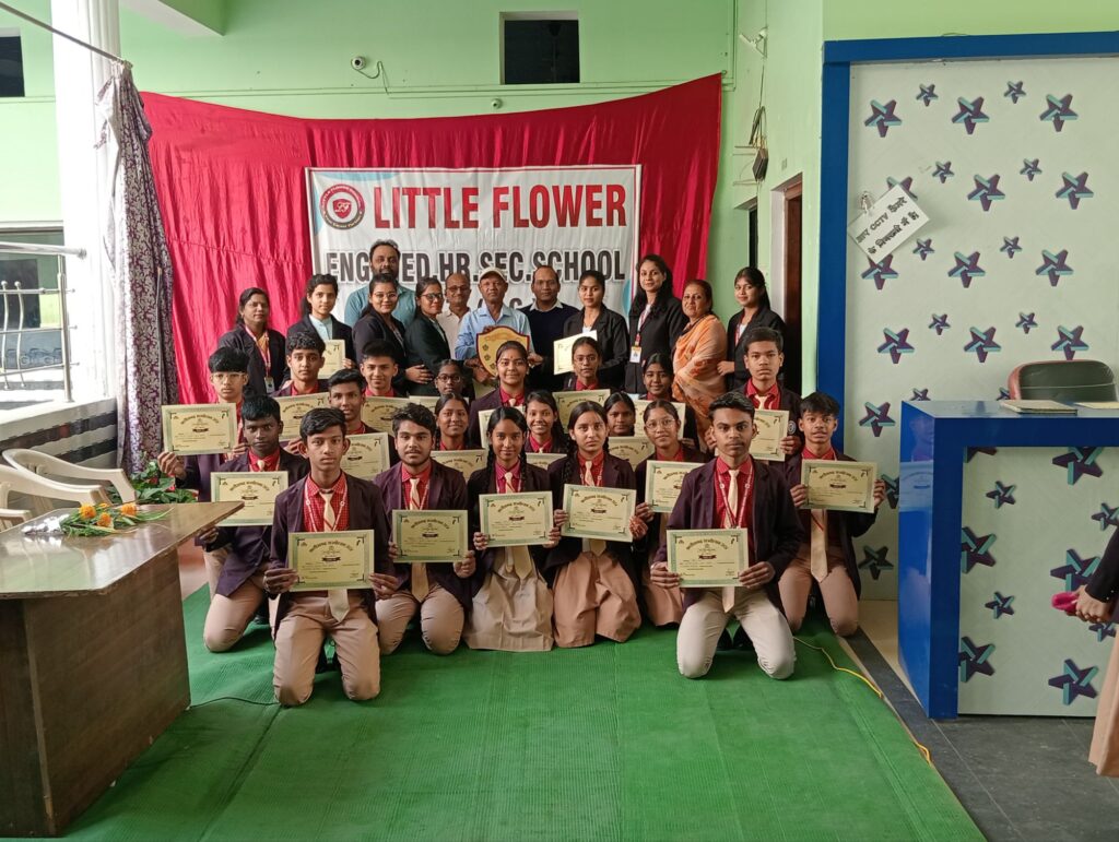 प्रतिभाओं को शासन ने किया सम्मानित-राज्योत्सव में लिटिल फ्लॉवर के बच्चों को मिला पुरस्कार जिला क्रीड़ा अधिकारी एवं जिला व्यायाम शिक्षक संघ अध्यक्ष के द्वारा बच्चे हुए पुरस्कृत प्रतिभाओं को शासन ने किया सम्मानित-राज्योत्सव में लिटिल फ्लॉवर के बच्चों को मिला पुरस्कार जिला क्रीड़ा अधिकारी एवं जिला व्यायाम शिक्षक संघ अध्यक्ष के द्वारा बच्चे हुए पुरस्कृत kshititech