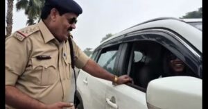 क्यों लगाए हम सीट बेल्ट,आपके जीवन को कैसे सुरक्षित रखता है सीट बेल्ट,शक्ति SP अंकिता शर्मा की प्रेरणा से पुलिस अधिकारी वाई एन शर्मा ने बनाई शार्ट फिल्म,शर्मा ने कहा-वाहन चलाते समय जरूर लगाए सीट बेल्ट, शक्ति TI तिवारी एवं बिहान हॉस्पिटल के संचालक ने भी दिया योगदान क्यों लगाए हम सीट बेल्ट,आपके जीवन को कैसे सुरक्षित रखता है सीट बेल्ट,शक्ति SP अंकिता शर्मा की प्रेरणा से पुलिस अधिकारी वाई एन शर्मा ने बनाई शार्ट फिल्म,शर्मा ने कहा-वाहन चलाते समय जरूर लगाए सीट बेल्ट, शक्ति TI तिवारी एवं बिहान हॉस्पिटल के संचालक ने भी दिया योगदान kshititech