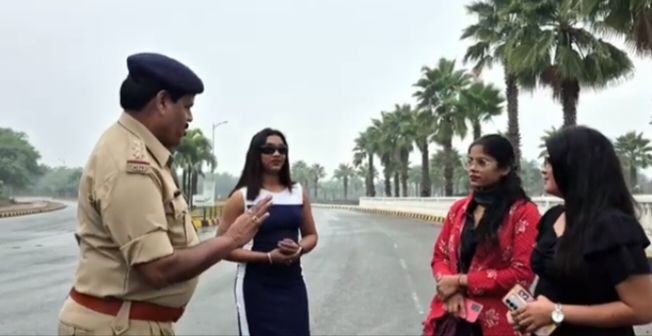 क्यों लगाए हम सीट बेल्ट,आपके जीवन को कैसे सुरक्षित रखता है सीट बेल्ट,शक्ति SP अंकिता शर्मा की प्रेरणा से पुलिस अधिकारी वाई एन शर्मा ने बनाई शार्ट फिल्म,शर्मा ने कहा-वाहन चलाते समय जरूर लगाए सीट बेल्ट, शक्ति TI तिवारी एवं बिहान हॉस्पिटल के संचालक ने भी दिया योगदान क्यों लगाए हम सीट बेल्ट,आपके जीवन को कैसे सुरक्षित रखता है सीट बेल्ट,शक्ति SP अंकिता शर्मा की प्रेरणा से पुलिस अधिकारी वाई एन शर्मा ने बनाई शार्ट फिल्म,शर्मा ने कहा-वाहन चलाते समय जरूर लगाए सीट बेल्ट, शक्ति TI तिवारी एवं बिहान हॉस्पिटल के संचालक ने भी दिया योगदान kshititech