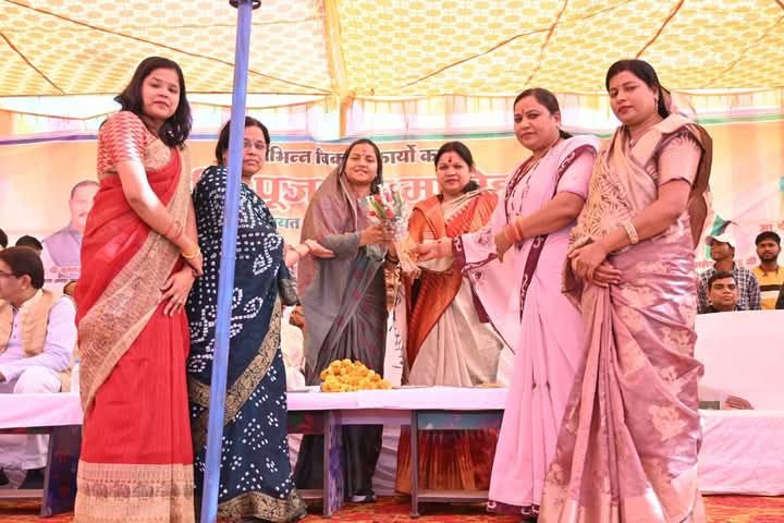 नगर पंचायत जैजैपुर में करोड़ों रुपए के नए विकास कार्यों का शिलान्यास किया जिले की प्रभारी मंत्री राजवाड़े ने, नगर पंचायत अध्यक्ष सोनसाय देवांगन ने कहा- प्रदेश की भाजपा सरकार शहरी क्षेत्र का कर रही तेजी से विकास,सक्ति जिले का सर्वश्रेष्ठ जैजैपुर नगर पंचायत विकास की ओर अग्रसर नगर पंचायत जैजैपुर में करोड़ों रुपए के नए विकास कार्यों का शिलान्यास किया जिले की प्रभारी मंत्री राजवाड़े ने, नगर पंचायत अध्यक्ष सोनसाय देवांगन ने कहा- प्रदेश की भाजपा सरकार शहरी क्षेत्र का कर रही तेजी से विकास,सक्ति जिले का सर्वश्रेष्ठ जैजैपुर नगर पंचायत विकास की ओर अग्रसर kshititech