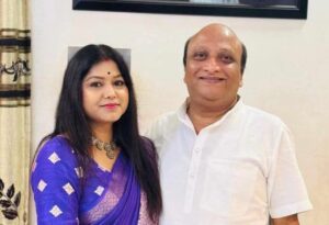 शक्ति शहर की सत्ता का संघर्ष शुरू- 28 जनवरी को नामांकन दाखिले के साथ सत्ता हासिल करने दिग्गज हस्तियों ने जनता का सेवक बनने का लिया संकल्प, कमल फूल से चिराग लल्ली,पंजे से रीना तो वहीं निर्दलीय प्रत्याशी के रूप में जनता के बीच पहुंचेंगे श्यामसुंदर अग्रवाल, राजनैतिक गलियारों में चर्चा- क्या भाजपा- कांग्रेस को फिर से जनता सौंपेगी सत्ता की चाबी या की निर्दलीयों के हाथो में होगी सत्ता शक्ति शहर की सत्ता का संघर्ष शुरू- 28 जनवरी को नामांकन दाखिले के साथ सत्ता हासिल करने दिग्गज हस्तियों ने जनता का सेवक बनने का लिया संकल्प, कमल फूल से चिराग लल्ली,पंजे से रीना तो वहीं निर्दलीय प्रत्याशी के रूप में जनता के बीच पहुंचेंगे श्यामसुंदर अग्रवाल, राजनैतिक गलियारों में चर्चा- क्या भाजपा- कांग्रेस को फिर से जनता सौंपेगी सत्ता की चाबी या की निर्दलीयों के हाथो में होगी सत्ता kshititech