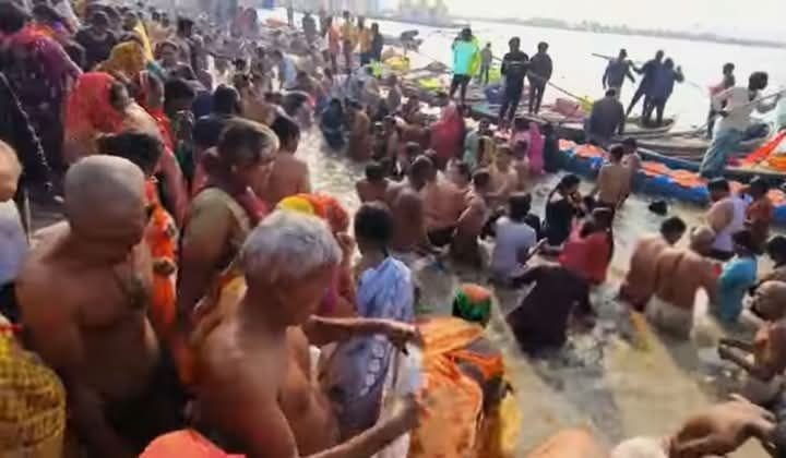 प्रयागराज महाकुंभ भगदड़ में 30 की मौत, 60 घायल, 17 घंटे बाद पुलिस ने कबूला,ढाई लाख वाहन फंसे हैं जाम में, 20 किलोमीटर लंबा है जाम, प्रशासन की अपील- संगम नोज पर ना जाए, जो नजदीक हो वहां करें स्नान प्रयागराज महाकुंभ भगदड़ में 30 की मौत, 60 घायल, 17 घंटे बाद पुलिस ने कबूला,ढाई लाख वाहन फंसे हैं जाम में, 20 किलोमीटर लंबा है जाम, प्रशासन की अपील- संगम नोज पर ना जाए, जो नजदीक हो वहां करें स्नान kshititech