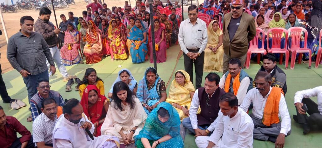 नगर पंचायत अड़भार में 6 जनवरी को करोड़ों रुपए के नए विकास कार्यों का हुआ भूमि पूजन, संयोगिता सिंह जूदेव एवं नगर पंचायत अध्यक्ष दिशु बनियाराम रात्रे ने कहा-अड़भार शहर में भाजपा सरकार कर रही तेजी से विकास, सीएमओ आनंद कुमार राय ने किया आगंतुकों का आभार नगर पंचायत अड़भार में 6 जनवरी को करोड़ों रुपए के नए विकास कार्यों का हुआ भूमि पूजन, संयोगिता सिंह जूदेव एवं नगर पंचायत अध्यक्ष दिशु बनियाराम रात्रे ने कहा-अड़भार शहर में भाजपा सरकार कर रही तेजी से विकास, सीएमओ आनंद कुमार राय ने किया आगंतुकों का आभार kshititech
