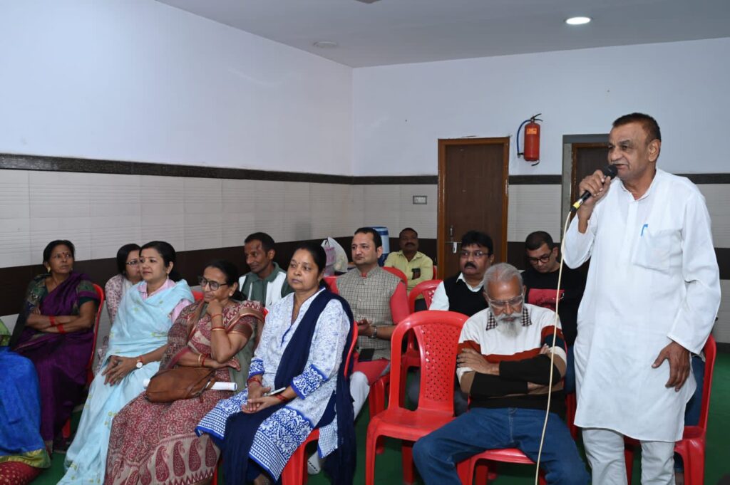 ऐतिहासिक होगा विकलांगों का सामूहिक विवाह- विकलांग जनों के 15 वें राज्य स्तरीय नि:शुल्क,सामूहिक विवाह के लिए,सौंपी गई जिम्मेदारियां,तैयारियां जोरों पर, 16 फरवरी को शामिल होंगे सभी जाति व धर्म के विकलांग जोड़े, प्रदेश अध्यक्ष सत्येंद्र अग्रवाल ने कहा- 20 जोड़े हो चुके हैं अभी तक तय ऐतिहासिक होगा विकलांगों का सामूहिक विवाह- विकलांग जनों के 15 वें राज्य स्तरीय नि:शुल्क,सामूहिक विवाह के लिए,सौंपी गई जिम्मेदारियां,तैयारियां जोरों पर, 16 फरवरी को शामिल होंगे सभी जाति व धर्म के विकलांग जोड़े, प्रदेश अध्यक्ष सत्येंद्र अग्रवाल ने कहा- 20 जोड़े हो चुके हैं अभी तक तय kshititech