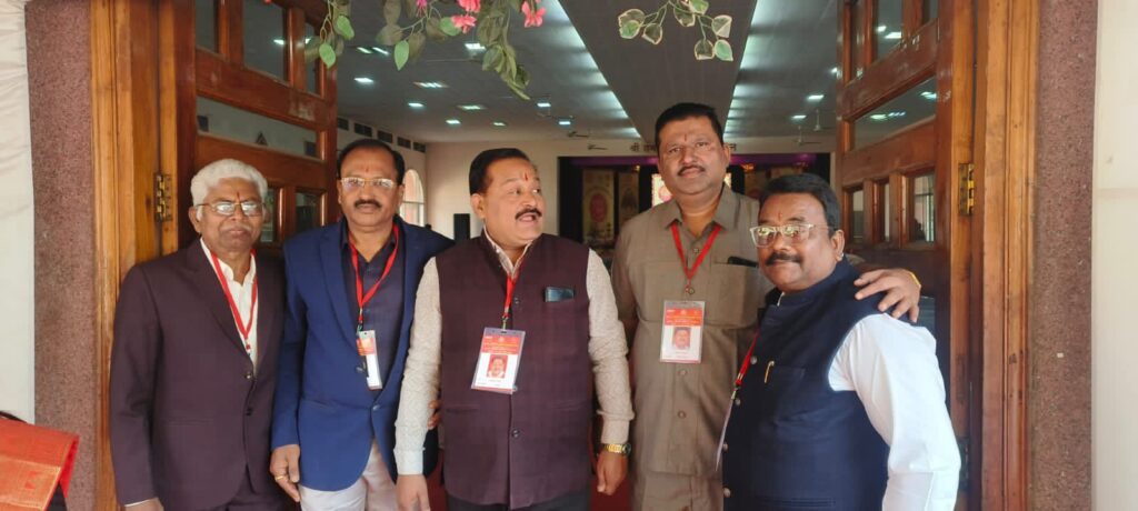 350 प्रत्याशियों के परिचय के साथ एजुकेटेड परिचय सम्मेलन का हुआ समापन, 12 जनवरी को परिचय सम्मेलन में हुआ मंच परिवार के श्रेष्ठ कार्यकर्ताओं का सम्मान, अभिभावकों ने कहा- पूरे देश में कहीं नहीं देखा ऐसा वैवाहिक परिचय सम्मेलन, नवीनतम तकनीक से प्रत्याशियों का हुआ परिचय 350 प्रत्याशियों के परिचय के साथ एजुकेटेड परिचय सम्मेलन का हुआ समापन, 12 जनवरी को परिचय सम्मेलन में हुआ मंच परिवार के श्रेष्ठ कार्यकर्ताओं का सम्मान, अभिभावकों ने कहा- पूरे देश में कहीं नहीं देखा ऐसा वैवाहिक परिचय सम्मेलन, नवीनतम तकनीक से प्रत्याशियों का हुआ परिचय kshititech