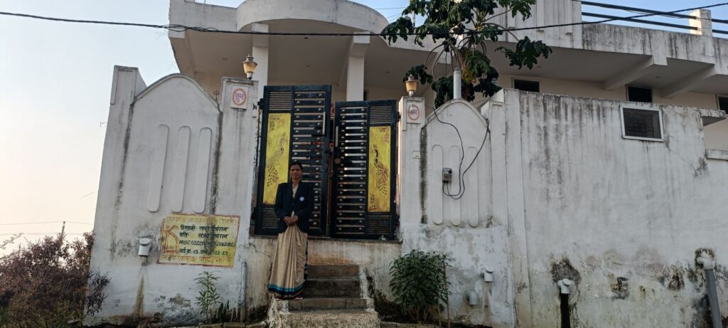शक्ति की तारा देवांगन को नगर पालिका शक्ति द्वारा मिला प्रधानमंत्री आवास योजना का लाभ,तारा ने कहा- पक्के मकान का सपना हुआ पूरा, निजी स्कूलों में शिक्षिका है तारा, जीवन में कभी नहीं सोचा था खुद का होगा पक्का मकान, सीएमओ सौरभ कुमार तिवारी के निर्देशन में नगर पालिका प्रशासन दे रहा हितग्राहियों को योजनाओं का लाभ शक्ति की तारा देवांगन को नगर पालिका शक्ति द्वारा मिला प्रधानमंत्री आवास योजना का लाभ,तारा ने कहा- पक्के मकान का सपना हुआ पूरा, निजी स्कूलों में शिक्षिका है तारा, जीवन में कभी नहीं सोचा था खुद का होगा पक्का मकान, सीएमओ सौरभ कुमार तिवारी के निर्देशन में नगर पालिका प्रशासन दे रहा हितग्राहियों को योजनाओं का लाभ kshititech