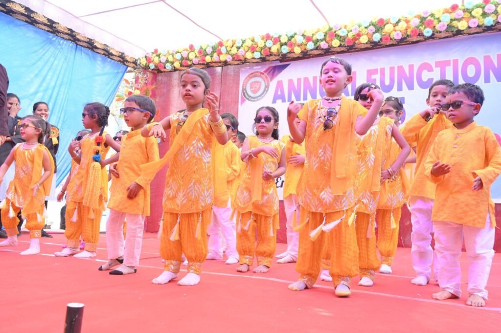 शक्ति शहर के उत्कृष्ट अंग्रेजी माध्यम स्कूल लिटिल फ्लावर का ऐतिहासिक रहा वार्षिक उत्सव-जन जागरूकता के विषयों पर भी बच्चों ने दी सुंदर प्रस्तुति,लिटिल फ्लावर के वार्षिक उत्सव मैं प्रतिभागियों की प्रस्तुति की हुई सराहना शक्ति शहर के उत्कृष्ट अंग्रेजी माध्यम स्कूल लिटिल फ्लावर का ऐतिहासिक रहा वार्षिक उत्सव-जन जागरूकता के विषयों पर भी बच्चों ने दी सुंदर प्रस्तुति,लिटिल फ्लावर के वार्षिक उत्सव मैं प्रतिभागियों की प्रस्तुति की हुई सराहना kshititech
