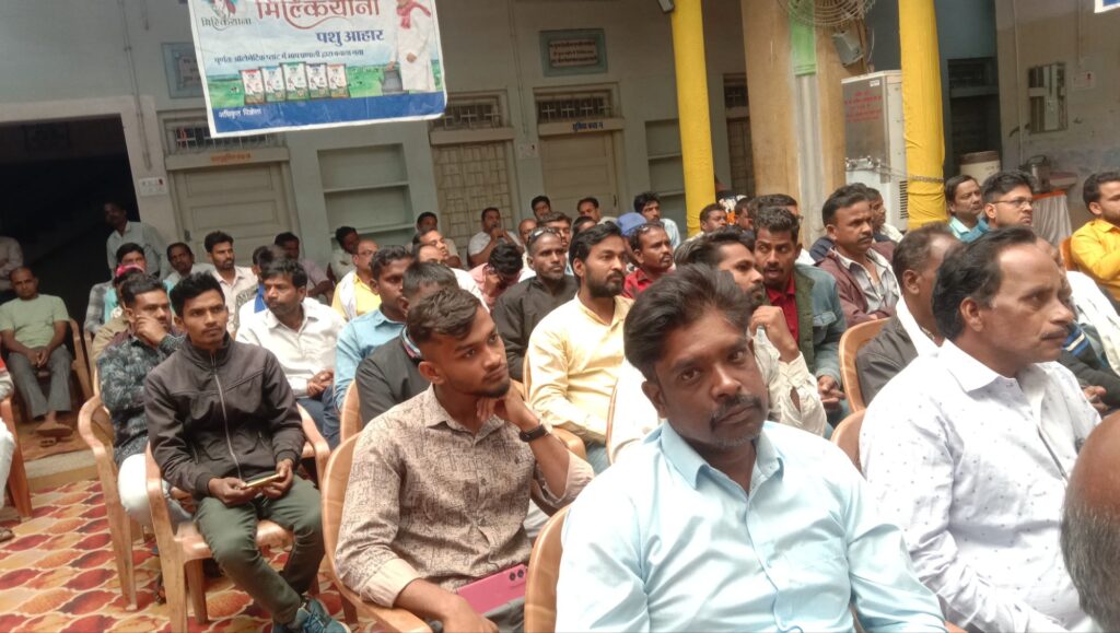 मिल्कयाना पशु आहार के लक्की ड्रा होंडा मोटरसाइकिल के प्रथम विजेता बने शक्ति के आकाश सिंह, 3 जनवरी को हटरी धर्मशाला में आयोजित हुआ मिल्कयाना कंपनी का गौ पालक एवं मिलन समारोह, रमेश चंद बजरंग अग्रवाल ने किया था आयोजन मिल्कयाना पशु आहार के लक्की ड्रा होंडा मोटरसाइकिल के प्रथम विजेता बने शक्ति के आकाश सिंह, 3 जनवरी को हटरी धर्मशाला में आयोजित हुआ मिल्कयाना कंपनी का गौ पालक एवं मिलन समारोह, रमेश चंद बजरंग अग्रवाल ने किया था आयोजन kshititech