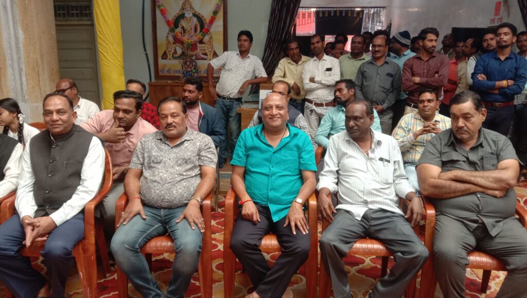 मिल्कयाना पशु आहार के लक्की ड्रा होंडा मोटरसाइकिल के प्रथम विजेता बने शक्ति के आकाश सिंह, 3 जनवरी को हटरी धर्मशाला में आयोजित हुआ मिल्कयाना कंपनी का गौ पालक एवं मिलन समारोह, रमेश चंद बजरंग अग्रवाल ने किया था आयोजन मिल्कयाना पशु आहार के लक्की ड्रा होंडा मोटरसाइकिल के प्रथम विजेता बने शक्ति के आकाश सिंह, 3 जनवरी को हटरी धर्मशाला में आयोजित हुआ मिल्कयाना कंपनी का गौ पालक एवं मिलन समारोह, रमेश चंद बजरंग अग्रवाल ने किया था आयोजन kshititech