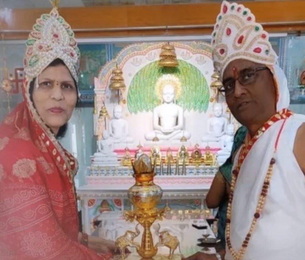 नैला स्थित दिगंबर जैन मंदिर में 3 जनवरी से हुआ विश्व शांति महायज्ञ का भव्य शुभारंभ, सिद्ध चक्र महा विधान मंडल हुआ संपन्न, समाज बंधुओ ने उपस्थित होकर करी कार्यक्रमों में सहभागिता, विधानाचार्य मयंक जी शास्त्री के सानिध्य में हुआ ध्वजारोहण नैला स्थित दिगंबर जैन मंदिर में 3 जनवरी से हुआ विश्व शांति महायज्ञ का भव्य शुभारंभ, सिद्ध चक्र महा विधान मंडल हुआ संपन्न, समाज बंधुओ ने उपस्थित होकर करी कार्यक्रमों में सहभागिता, विधानाचार्य मयंक जी शास्त्री के सानिध्य में हुआ ध्वजारोहण kshititech