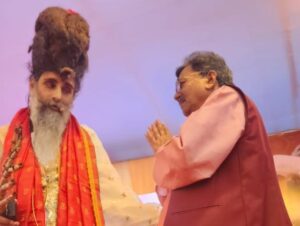 नेता प्रतिपक्ष महंत जी ने लिया संत रितेश्वर महाराज का आशीर्वाद,05 जनवरी को गुरुदेव के प्राकटय महोत्सव में कांग्रेस विधायकों एवम नेताओ के साथ शिरकत की महंत जी ने,अमरताल में आयोजित था कार्यक्रम, हजारों भक्तजन पहुंचे थे गुरुदेव के प्राकट्य महोत्सव में नेता प्रतिपक्ष महंत जी ने लिया संत रितेश्वर महाराज का आशीर्वाद,05 जनवरी को गुरुदेव के प्राकटय महोत्सव में कांग्रेस विधायकों एवम नेताओ के साथ शिरकत की महंत जी ने,अमरताल में आयोजित था कार्यक्रम, हजारों भक्तजन पहुंचे थे गुरुदेव के प्राकट्य महोत्सव में kshititech