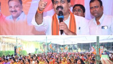 शक्ति के रूठे हुए भाजपाइयों को आखिरकार मना ही लिया पार्टी ने, शक्ति में चिराग के पक्ष में उपमुख्यमंत्री ने करी जनसभा, विजय शर्मा ने कहा- भाजपा को चुने चुनाव में,विलंब से पहुंचे डिप्टी सीएम को सुनने आतुर नजर आए कार्यकर्ता शक्ति के रूठे हुए भाजपाइयों को आखिरकार मना ही लिया पार्टी ने, शक्ति में चिराग के पक्ष में उपमुख्यमंत्री ने करी जनसभा, विजय शर्मा ने कहा- भाजपा को चुने चुनाव में,विलंब से पहुंचे डिप्टी सीएम को सुनने आतुर नजर आए कार्यकर्ता kshititech