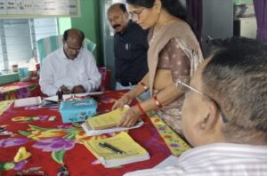 शक्ति DEO साहाब का सरकारी स्कूलों के प्राचार्यो को सख्त निर्देश- सजगता से करें बोर्ड परीक्षाओं की तैयारीया, स्वयं डीईओ साहब निकले स्कूलों के आकस्मिक निरीक्षण में, जिला शिक्षा अधिकारी चंद्रा ने कहा- 20 फरवरी से पूर्व दो बार विद्यार्थियों का करवाये पुनरावृत्ति अभ्यास शक्ति DEO साहाब का सरकारी स्कूलों के प्राचार्यो को सख्त निर्देश- सजगता से करें बोर्ड परीक्षाओं की तैयारीया, स्वयं डीईओ साहब निकले स्कूलों के आकस्मिक निरीक्षण में, जिला शिक्षा अधिकारी चंद्रा ने कहा- 20 फरवरी से पूर्व दो बार विद्यार्थियों का करवाये पुनरावृत्ति अभ्यास kshititech