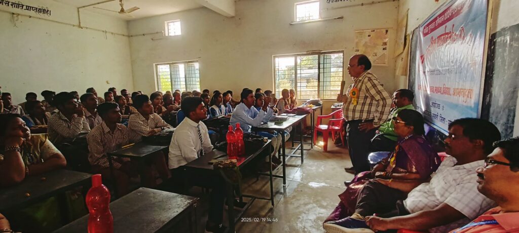बोर्ड परीक्षाओं में शक्ति जिले के सरकारी स्कूलों के बच्चों की मेहनत का दिखेगा इस बार असर- तीन दिवसीय जिला अभ्यास शिविर का जिला शिक्षा अधिकारी महोदय की उपस्थिति में हुआ समापन,बच्चों ने भी लिया संकल्प, कड़ी मेहनत से हासिल करेंगे प्रदेश की टॉप टेन सूची में स्थान बोर्ड परीक्षाओं में शक्ति जिले के सरकारी स्कूलों के बच्चों की मेहनत का दिखेगा इस बार असर- तीन दिवसीय जिला अभ्यास शिविर का जिला शिक्षा अधिकारी महोदय की उपस्थिति में हुआ समापन,बच्चों ने भी लिया संकल्प, कड़ी मेहनत से हासिल करेंगे प्रदेश की टॉप टेन सूची में स्थान kshititech