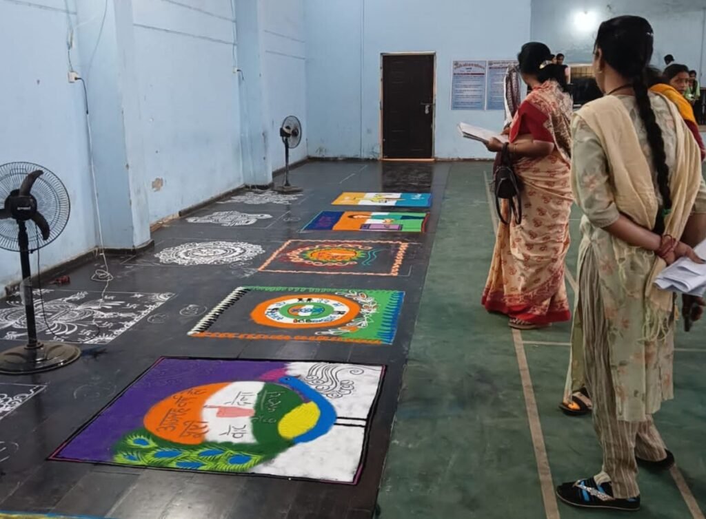 शक्ति के नवीन शासकीय कन्या महाविद्यालय में संपन्न हुआ युवा उत्सव आयोजन, खेलकूद, सांस्कृतिक कार्यक्रमों सहित विद्यार्थियों के बीच संपन्न हुई प्रतिस्पर्धाएं kshititech