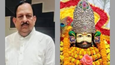 खाटू धाम पहुंचे मित्तल जी- 12 जून को खाटू धाम में आयोजित द्वितीय अलंकरण की तैयारियो के लिए अंतरराष्ट्रीय अध्यक्ष राजकुमार मित्तल पहुंचे खाटू धाम,कार्यक्रम स्थल सहित अन्य व्यवस्थाओं का लिया जायजा, मित्तल ने कहा- ऐतिहासिक होगा 12 जून का आयोजन kshititech