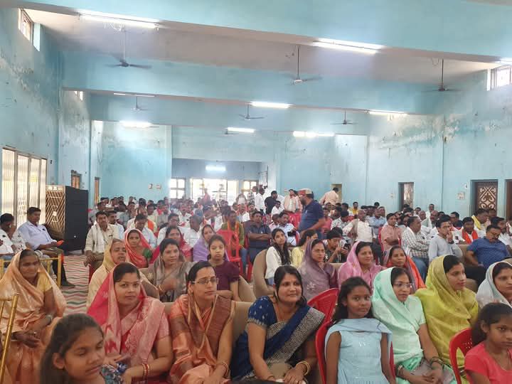 शक्ति जिला पंचायत की अध्यक्ष द्रोपती कीर्तन चंद्रा एवं उपाध्यक्ष कमल किशोर पटेल सहित 12 सदस्यों ने ली शपथ, 11 मार्च को आयोजित हुआ नवगठित जिला पंचायत का प्रथम सम्मेलन, उपाध्यक्ष कमल किशोर पटेल ने कहा- भाजपा सरकार की सभी जन कल्याणकारी योजनाओं का लाभ दिलाना ही हमारी प्राथमिकता शक्ति जिला पंचायत की अध्यक्ष द्रोपती कीर्तन चंद्रा एवं उपाध्यक्ष कमल किशोर पटेल सहित 12 सदस्यों ने ली शपथ, 11 मार्च को आयोजित हुआ नवगठित जिला पंचायत का प्रथम सम्मेलन, उपाध्यक्ष कमल किशोर पटेल ने कहा- भाजपा सरकार की सभी जन कल्याणकारी योजनाओं का लाभ दिलाना ही हमारी प्राथमिकता kshititech