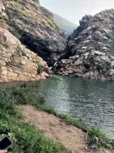 तुर्रीधाम एवं दमाऊधारा को पूर्ण पर्यटन स्थल के रूप में विकसित करने महामहिम राज्यपाल से आज शक्ति के जन प्रतिनिधि करेंगे मांग, प्रशासन तथा नेताओ की उपेक्षा का शिकार है दोनों ही प्रसिद्ध स्थल, बड़े-बड़े नेता आते हैं यहां, किंतु यहां से निकलने के बाद भूल जाते हैं इसे संवारना तुर्रीधाम एवं दमाऊधारा को पूर्ण पर्यटन स्थल के रूप में विकसित करने महामहिम राज्यपाल से आज शक्ति के जन प्रतिनिधि करेंगे मांग, प्रशासन तथा नेताओ की उपेक्षा का शिकार है दोनों ही प्रसिद्ध स्थल, बड़े-बड़े नेता आते हैं यहां, किंतु यहां से निकलने के बाद भूल जाते हैं इसे संवारना kshititech