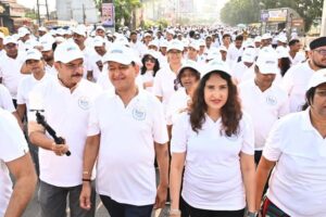 पायनियर परिवार की पहल- रायपुर शहर को स्वच्छ बनाने का संकल्प लिया हजारों लोगों ने, बालाजी हॉस्पिटल एंड मेडिकल कॉलेजेस तथा पायनियर परिवार ने 22 मार्च को किया वॉकथान स्वच्छता अभियान का आयोजन, मरीन ड्राइव से लोगों ने लगाई दौड़, रायपुर शहर वासियों ने भी किया बालाजी ग्रुप का धन्यवाद पायनियर परिवार की पहल- रायपुर शहर को स्वच्छ बनाने का संकल्प लिया हजारों लोगों ने, बालाजी हॉस्पिटल एंड मेडिकल कॉलेजेस तथा पायनियर परिवार ने 22 मार्च को किया वॉकथान स्वच्छता अभियान का आयोजन, मरीन ड्राइव से लोगों ने लगाई दौड़, रायपुर शहर वासियों ने भी किया बालाजी ग्रुप का धन्यवाद kshititech