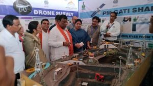 रंग लाई सांसद कमलेश की पहल- केंद्र एवं राज्य सरकार की जनकल्याणकारी योजनाओं की जानकारी लोगों तक पहुंचाना ही इस प्रदर्शनी का मुख्य उद्देश्य- कमलेश जांगड़े सांसद, 22 मार्च को शक्ति में प्रगतिशील छत्तीसगढ़ के अंतर्गत भव्य प्रदर्शनी का हुआ शुभारंभ, पूर्व नेता प्रतिपक्ष नारायण चंदेल सहित दिग्गज हस्तियां रही मौजूद,24 मार्च को होगा समापन, 2000 स्कूली बच्चों ने भी पहुंचकर प्रदर्शनी का किया अवलोकन रंग लाई सांसद कमलेश की पहल- केंद्र एवं राज्य सरकार की जनकल्याणकारी योजनाओं की जानकारी लोगों तक पहुंचाना ही इस प्रदर्शनी का मुख्य उद्देश्य- कमलेश जांगड़े सांसद, 22 मार्च को शक्ति में प्रगतिशील छत्तीसगढ़ के अंतर्गत भव्य प्रदर्शनी का हुआ शुभारंभ, पूर्व नेता प्रतिपक्ष नारायण चंदेल सहित दिग्गज हस्तियां रही मौजूद,24 मार्च को होगा समापन, 2000 स्कूली बच्चों ने भी पहुंचकर प्रदर्शनी का किया अवलोकन kshititech