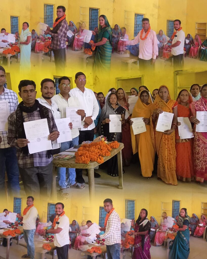 अपने गांव की जनता की सेवा करने का मिला है अवसर- अमित राठौर,ग्राम पंचायत किरारी के सरपंच निर्वाचित हुए अमित राठौर ने ली शपथ, टीम अमित राठौर के साथ पंचों की भी हुई शपथ, निर्विरोध उपसरपंच चुनी गई जय कुमारी सुदामा गोंड, पूर्व में जिला पंचायत सदस्य भी रह चुके हैं अमित अपने गांव की जनता की सेवा करने का मिला है अवसर- अमित राठौर,ग्राम पंचायत किरारी के सरपंच निर्वाचित हुए अमित राठौर ने ली शपथ, टीम अमित राठौर के साथ पंचों की भी हुई शपथ, निर्विरोध उपसरपंच चुनी गई जय कुमारी सुदामा गोंड, पूर्व में जिला पंचायत सदस्य भी रह चुके हैं अमित kshititech