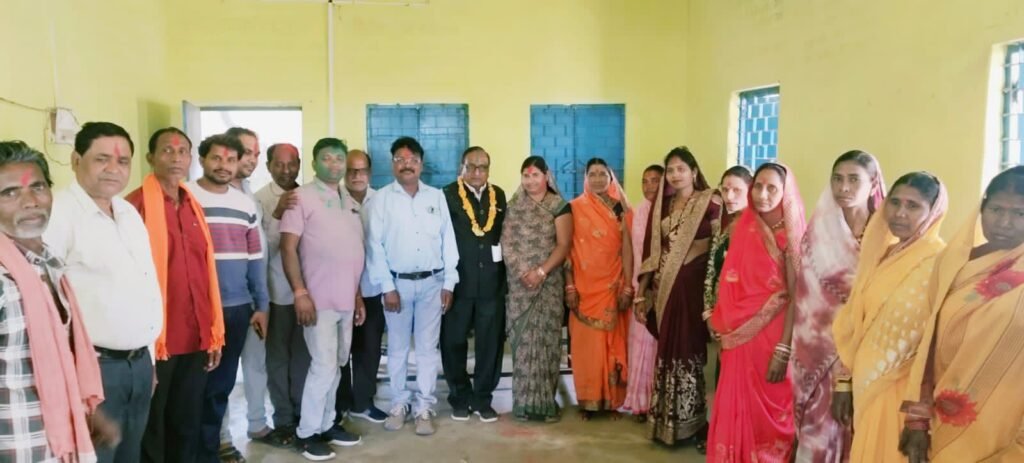 जनता के सच्चे सेवक पूनम चंद्र अग्रवाल- चौथी बार निर्विरोध उपसरपंच निर्वाचित होने का गौरव हासिल किया पूनम ने, सेवा सरकारी समिति के अध्यक्ष के साथ ही श्री गोपाल जी महाप्रभु एवं चंद्रहासिनी सार्वजनिक न्यास के फाउंडर ट्रस्टी भी हैं पूनम चंद्र अग्रवाल जनता के सच्चे सेवक पूनम चंद्र अग्रवाल- चौथी बार निर्विरोध उपसरपंच निर्वाचित होने का गौरव हासिल किया पूनम ने, सेवा सरकारी समिति के अध्यक्ष के साथ ही श्री गोपाल जी महाप्रभु एवं चंद्रहासिनी सार्वजनिक न्यास के फाउंडर ट्रस्टी भी हैं पूनम चंद्र अग्रवाल kshititech