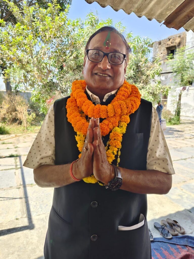 जनता के सच्चे सेवक पूनम चंद्र अग्रवाल- चौथी बार निर्विरोध उपसरपंच निर्वाचित होने का गौरव हासिल किया पूनम ने, सेवा सरकारी समिति के अध्यक्ष के साथ ही श्री गोपाल जी महाप्रभु एवं चंद्रहासिनी सार्वजनिक न्यास के फाउंडर ट्रस्टी भी हैं पूनम चंद्र अग्रवाल जनता के सच्चे सेवक पूनम चंद्र अग्रवाल- चौथी बार निर्विरोध उपसरपंच निर्वाचित होने का गौरव हासिल किया पूनम ने, सेवा सरकारी समिति के अध्यक्ष के साथ ही श्री गोपाल जी महाप्रभु एवं चंद्रहासिनी सार्वजनिक न्यास के फाउंडर ट्रस्टी भी हैं पूनम चंद्र अग्रवाल kshititech