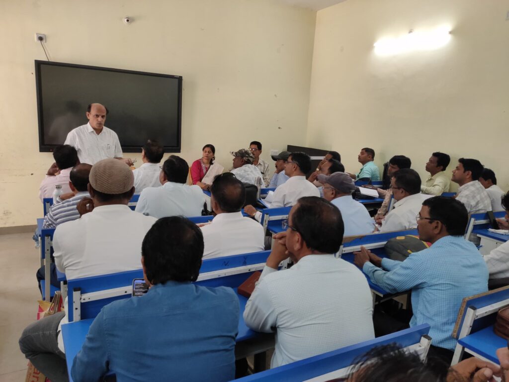 शक्ति जिले में स्कूल शिक्षा विभाग जुटा केंद्रीकृत परीक्षा की तैयारियो में, जिला शिक्षा अधिकारी एन के चंद्रा ने ली 5वी,8वी केन्द्रीकृत परीक्षा तैयारी की बैठक, जिले में DPI के निर्देशों का सख्ती से हो पालन-DEO साहब शक्ति जिले में स्कूल शिक्षा विभाग जुटा केंद्रीकृत परीक्षा की तैयारियो में, जिला शिक्षा अधिकारी एन के चंद्रा ने ली 5वी,8वी केन्द्रीकृत परीक्षा तैयारी की बैठक, जिले में DPI के निर्देशों का सख्ती से हो पालन-DEO साहब kshititech