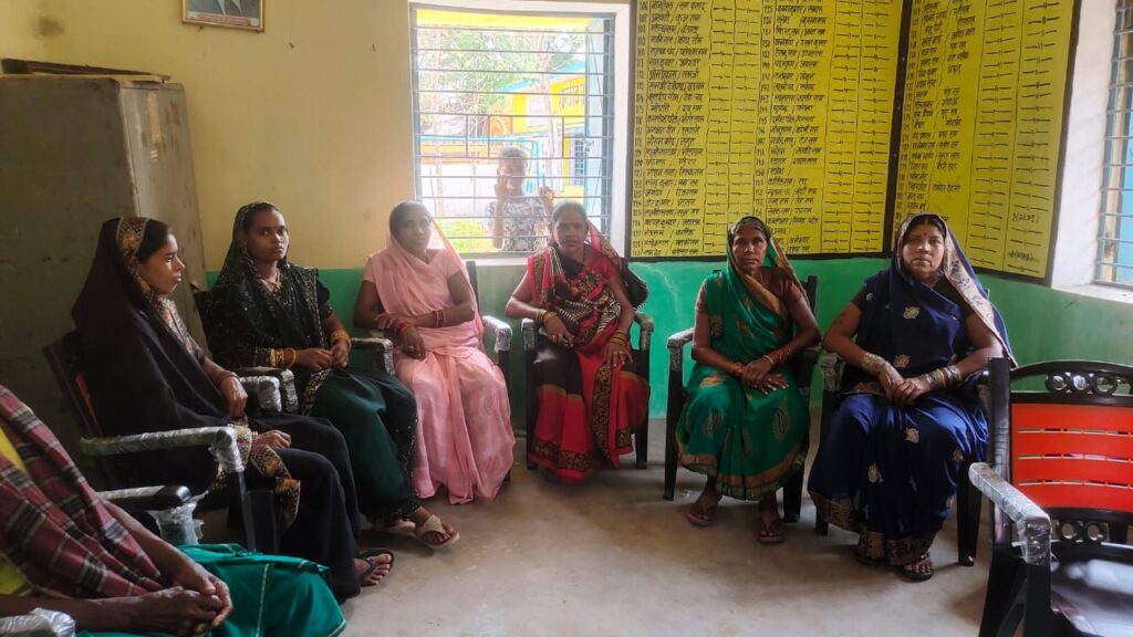 हेल्थ कैंप से लाभान्वित ग्रामीणों ने सरपंच सोनी जी का किया धन्यवाद- ग्राम पंचायत टेमर के सरपंच चंद्र कुमार सोनी की पहल पर गांव में लगा मेगा हेल्थ कैंप, 120 लोगों ने करवाई निशुल्क स्वास्थ्य जांच, सरपंच चंद्र कुमार सोनी ने कहा- गांव में सेवा के काम, रचनात्मक काम एवं विकास के कामों को मिलेगी नई गति, सोनी ने कहा- स्वच्छ टेमर- स्वस्थ टेमर की दिशा में करेंगे काम हेल्थ कैंप से लाभान्वित ग्रामीणों ने सरपंच सोनी जी का किया धन्यवाद- ग्राम पंचायत टेमर के सरपंच चंद्र कुमार सोनी की पहल पर गांव में लगा मेगा हेल्थ कैंप, 120 लोगों ने करवाई निशुल्क स्वास्थ्य जांच, सरपंच चंद्र कुमार सोनी ने कहा- गांव में सेवा के काम, रचनात्मक काम एवं विकास के कामों को मिलेगी नई गति, सोनी ने कहा- स्वच्छ टेमर- स्वस्थ टेमर की दिशा में करेंगे काम kshititech
