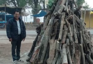 शक्ति में मारवाड़ी समाज की महिलाओं ने करी होलीका माता की पूजा अर्चना, होलिका दहन स्थल पर सेल्फी प्वाइंट भी बनाया समिति ने, माताओ बहनों ने पूजा कर सेल्फी पॉइंट में खिंचवाई फोटो, शक्ति के स्टार ग्रुप ने भी किया है बहुत ही सुंदर होलिका पूजन एवं दहन का कार्यक्रम, होलिका दहन स्थल पर गरमा गरम नाश्ता एवं रात्रि समय होगी जमकर आतिशबाजी शक्ति में मारवाड़ी समाज की महिलाओं ने करी होलीका माता की पूजा अर्चना, होलिका दहन स्थल पर सेल्फी प्वाइंट भी बनाया समिति ने, माताओ बहनों ने पूजा कर सेल्फी पॉइंट में खिंचवाई फोटो, शक्ति के स्टार ग्रुप ने भी किया है बहुत ही सुंदर होलिका पूजन एवं दहन का कार्यक्रम, होलिका दहन स्थल पर गरमा गरम नाश्ता एवं रात्रि समय होगी जमकर आतिशबाजी kshititech