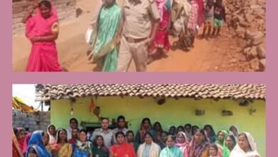 गांव में बिक रही थी अवैध शराब, महिला समूह ने करी आबकारी विभाग से शिकायत, पहुंचा आबकारी विभाग का अमला, साथ जाकर कारी करवाई, विभाग ने भी कहा- ग्रामीण अगर सजग हो जाए तो अवैध महुआ शराब पर अपने आप ही हो जाएगा नियंत्रण, महिलाओं ने कहा- शराब के चक्कर में रोज हो रहे थे झगड़े, आबकारी वृत्त प्रभारी उप्पल की सजगता से भी हो रही है ताड- बतोड़ कारवाई गांव में बिक रही थी अवैध शराब, महिला समूह ने करी आबकारी विभाग से शिकायत, पहुंचा आबकारी विभाग का अमला, साथ जाकर कारी करवाई, विभाग ने भी कहा- ग्रामीण अगर सजग हो जाए तो अवैध महुआ शराब पर अपने आप ही हो जाएगा नियंत्रण, महिलाओं ने कहा- शराब के चक्कर में रोज हो रहे थे झगड़े, आबकारी वृत्त प्रभारी उप्पल की सजगता से भी हो रही है ताड- बतोड़ कारवाई kshititech