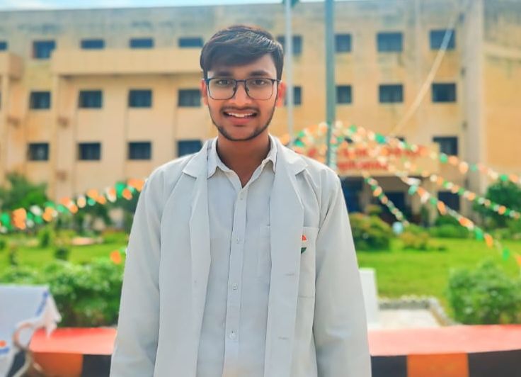 शक्ति के सुजल गर्ग ने एमबीबीएस फाइनल ईयर की परीक्षा में कारी सफलता अर्जित, शक्ति के सीनियर एडवोकेट समाजसेवी महेश अग्रवाल एवं श्रीमती संगीता अग्रवाल के सुपुत्र हैं सुजल, सुजल की बड़ी बहन भी शासकीय चिकित्सा सेवा में है कार्यरत शक्ति के सुजल गर्ग ने एमबीबीएस फाइनल ईयर की परीक्षा में कारी सफलता अर्जित, शक्ति के सीनियर एडवोकेट समाजसेवी महेश अग्रवाल एवं श्रीमती संगीता अग्रवाल के सुपुत्र हैं सुजल, सुजल की बड़ी बहन भी शासकीय चिकित्सा सेवा में है कार्यरत kshititech