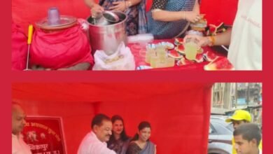 सेवा का सबसे बड़ा कार्य -छत्तीसगढ़ प्रांतीय युवा अग्रवाल मंच की महिला विंग अंबिकापुर शाखा द्वारा ग्रीष्म ऋतु में निरंतर प्रतिदिन दी जा रही पेयजल शरबत एवं फलों की सेवा, छत्तीसगढ़ की सक्रिय शाखा है अंबिकापुर महिला kshititech