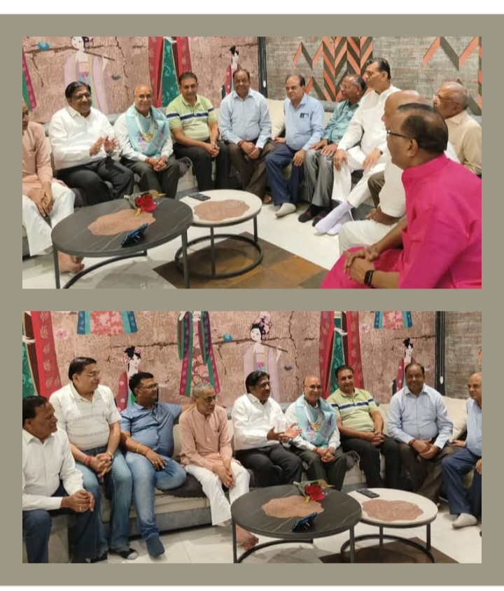 अब होगी वियतनाम की यात्रा-डेढ़ सौ अग्रवाल समाज के सदस्यों का प्रतिनिधिमंडल रवाना होगा वियतनाम की यात्रा पर, अग्रवाल संगठन ने बदला अपना तुर्कीस्थान यात्रा का फैसला, तुर्किस्तान के पाकिस्तान को साथ देने के कारण समाज बंधुओ ने बहिष्कार का लिया निर्णय, संगठन का निर्णय-तुर्कीस्थान की अर्थव्यवस्था को बढ़ाने की बजाय वहां की यात्राओं का किया जाएगा विरोध, यात्रा के संयोजक राजेंद्र अग्रवाल राजू एवं सहसंयोजक सुरेश मंगल के मार्गदर्शन में रवाना होगी यात्रा अब होगी वियतनाम की यात्रा-डेढ़ सौ अग्रवाल समाज के सदस्यों का प्रतिनिधिमंडल रवाना होगा वियतनाम की यात्रा पर, अग्रवाल संगठन ने बदला अपना तुर्कीस्थान यात्रा का फैसला, तुर्किस्तान के पाकिस्तान को साथ देने के कारण समाज बंधुओ ने बहिष्कार का लिया निर्णय, संगठन का निर्णय-तुर्कीस्थान की अर्थव्यवस्था को बढ़ाने की बजाय वहां की यात्राओं का किया जाएगा विरोध, यात्रा के संयोजक राजेंद्र अग्रवाल राजू एवं सहसंयोजक सुरेश मंगल के मार्गदर्शन में रवाना होगी यात्रा kshititech
