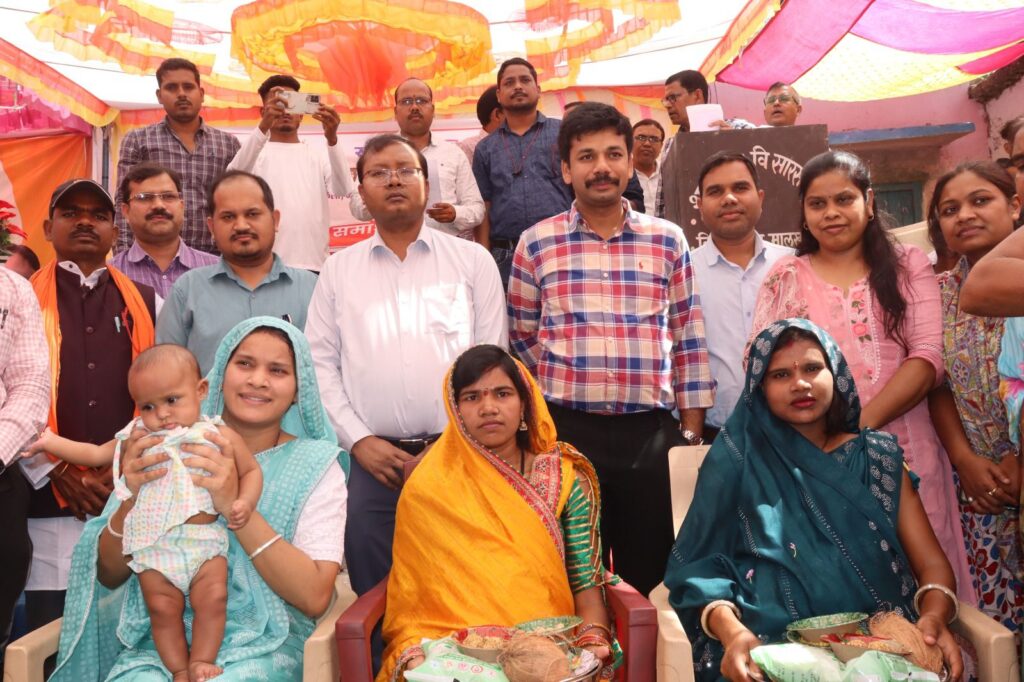 प्रदेश का अग्रणी जिला शक्ति- शक्ति कलेक्टर तोपनो साहब के नेतृत्व में जिले में सुशासन तिहार के समाधान शिविर का हुआ शुभारंभ, कलेक्टर साहब ने ली समय सीमा की बैठक, अधिकारियों को कहा शासन की योजनाओं का अंतिम छोर के अंतिम व्यक्ति तक हो बेहतर क्रियान्वन प्रदेश का अग्रणी जिला शक्ति- शक्ति कलेक्टर तोपनो साहब के नेतृत्व में जिले में सुशासन तिहार के समाधान शिविर का हुआ शुभारंभ, कलेक्टर साहब ने ली समय सीमा की बैठक, अधिकारियों को कहा शासन की योजनाओं का अंतिम छोर के अंतिम व्यक्ति तक हो बेहतर क्रियान्वन kshititech