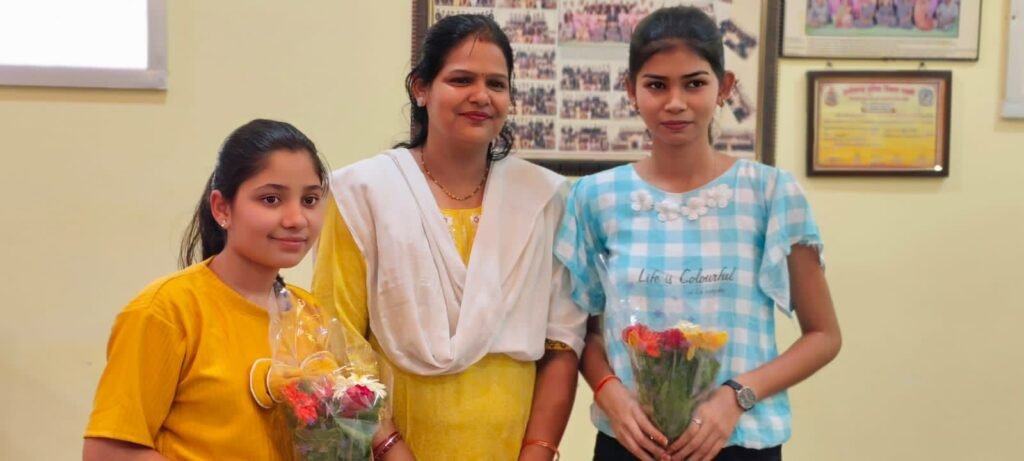 प्राउड ऑफ़ द गुंजन स्टूडेंट- बोर्ड परीक्षाओं में शक्ति के गुंजन एजुकेशन सेंटर के विद्यार्थियों ने किया बेहतर प्रदर्शन, जिले की मेरिट सूची में भी बनाया स्थान, विद्यालय प्रबंधन ने दी बच्चों के उज्जवल भविष्य की शुभकामनाएं, विद्यालय के डायरेक्टर नितिन सोनी ने कहा बच्चों की मेहनत से सफलता है निश्चित प्राउड ऑफ़ द गुंजन स्टूडेंट- बोर्ड परीक्षाओं में शक्ति के गुंजन एजुकेशन सेंटर के विद्यार्थियों ने किया बेहतर प्रदर्शन, जिले की मेरिट सूची में भी बनाया स्थान, विद्यालय प्रबंधन ने दी बच्चों के उज्जवल भविष्य की शुभकामनाएं, विद्यालय के डायरेक्टर नितिन सोनी ने कहा बच्चों की मेहनत से सफलता है निश्चित kshititech