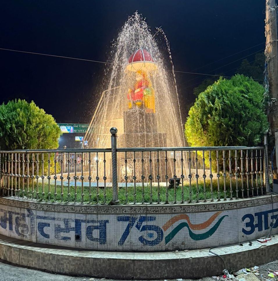 धन्यवाद अध्यक्ष जी- वापस लौटी शक्ति के अग्रसेन चौक की रौनक, नगर पालिका अध्यक्ष श्यामसुंदर अग्रवाल की पहल पर फिर से चौक का फव्वारा एवं रोशनी से गुलजार हुई अग्रसेन चौक, समाज बंधुओ ने किया अध्यक्ष जी का धन्यवाद, लगभग 30 सालों पूर्व हुई थी अग्रसेन चौक की स्थापना धन्यवाद अध्यक्ष जी- वापस लौटी शक्ति के अग्रसेन चौक की रौनक, नगर पालिका अध्यक्ष श्यामसुंदर अग्रवाल की पहल पर फिर से चौक का फव्वारा एवं रोशनी से गुलजार हुई अग्रसेन चौक, समाज बंधुओ ने किया अध्यक्ष जी का धन्यवाद, लगभग 30 सालों पूर्व हुई थी अग्रसेन चौक की स्थापना kshititech