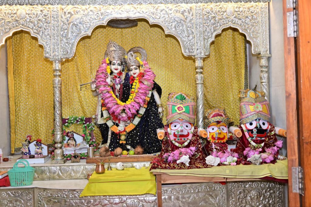 प्रभारी मंत्री का शक्ति प्रवास- शक्ति जिले की प्रभारी मंत्री राजवाड़े भाजपा शक्ति द्वारा आयोजित कार्यक्रम में हुई शामिल, शहर के श्री राधाकृष्ण मंदिर में आयोजित था मोदी सरकार के 11 वर्ष पूर्ण होने पर कार्यक्रम, श्री राधाकृष्ण मंदिर में पूजा अर्चना भी की महिला बाल विकास मंत्री ने, स्वदेशी वस्तुओं के अधिकाधिक उपयोग पर भी जोर दिया प्रभारी मंत्री ने प्रभारी मंत्री का शक्ति प्रवास- शक्ति जिले की प्रभारी मंत्री राजवाड़े भाजपा शक्ति द्वारा आयोजित कार्यक्रम में हुई शामिल, शहर के श्री राधाकृष्ण मंदिर में आयोजित था मोदी सरकार के 11 वर्ष पूर्ण होने पर कार्यक्रम, श्री राधाकृष्ण मंदिर में पूजा अर्चना भी की महिला बाल विकास मंत्री ने, स्वदेशी वस्तुओं के अधिकाधिक उपयोग पर भी जोर दिया प्रभारी मंत्री ने kshititech