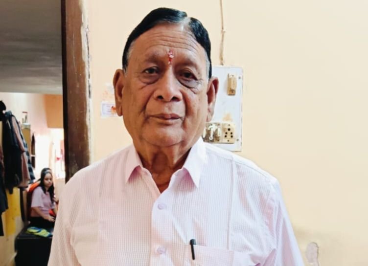 नहीं रहे बाराद्वार के प्रतिष्ठित नागरिक रामनिवास अग्रवाल (सारागांव वाले), 8 जून को बाराद्वार में होगा अंतिम संस्कार, 7 जून की दोपहर हुआ निधन, विभिन्न संगठनों ने दी श्रद्धांजलि नहीं रहे बाराद्वार के प्रतिष्ठित नागरिक रामनिवास अग्रवाल (सारागांव वाले), 8 जून को बाराद्वार में होगा अंतिम संस्कार, 7 जून की दोपहर हुआ निधन, विभिन्न संगठनों ने दी श्रद्धांजलि kshititech
