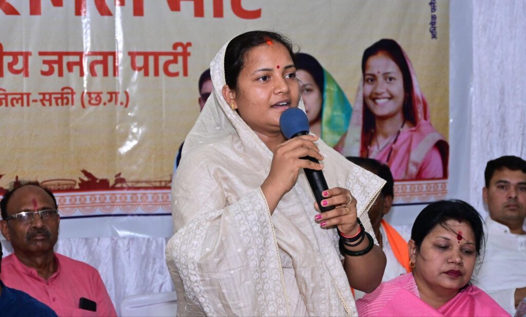 प्रभारी मंत्री का शक्ति प्रवास- शक्ति जिले की प्रभारी मंत्री राजवाड़े भाजपा शक्ति द्वारा आयोजित कार्यक्रम में हुई शामिल, शहर के श्री राधाकृष्ण मंदिर में आयोजित था मोदी सरकार के 11 वर्ष पूर्ण होने पर कार्यक्रम, श्री राधाकृष्ण मंदिर में पूजा अर्चना भी की महिला बाल विकास मंत्री ने, स्वदेशी वस्तुओं के अधिकाधिक उपयोग पर भी जोर दिया प्रभारी मंत्री ने प्रभारी मंत्री का शक्ति प्रवास- शक्ति जिले की प्रभारी मंत्री राजवाड़े भाजपा शक्ति द्वारा आयोजित कार्यक्रम में हुई शामिल, शहर के श्री राधाकृष्ण मंदिर में आयोजित था मोदी सरकार के 11 वर्ष पूर्ण होने पर कार्यक्रम, श्री राधाकृष्ण मंदिर में पूजा अर्चना भी की महिला बाल विकास मंत्री ने, स्वदेशी वस्तुओं के अधिकाधिक उपयोग पर भी जोर दिया प्रभारी मंत्री ने kshititech