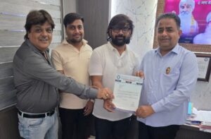 चेंबर अध्यक्ष बनाए गए शक्ति के मुकेश बंसल, छत्तीसगढ़ चेंबर ऑफ कॉमर्स एंड इंडस्ट्रीज के प्रदेश अध्यक्ष सतीश थोररानी ने 16 जून को सौपा नियुक्ति पत्र, मुकेश ने कहा- शक्ति क्षेत्र के व्यापारियों को एकजुट कर चेंबर के संगठन को बनाएंगे मजबूत, शहर के विभिन्न संगठनों में सक्रिय रूप से काम करते हैं मुकेश बंसल चेंबर अध्यक्ष बनाए गए शक्ति के मुकेश बंसल, छत्तीसगढ़ चेंबर ऑफ कॉमर्स एंड इंडस्ट्रीज के प्रदेश अध्यक्ष सतीश थोररानी ने 16 जून को सौपा नियुक्ति पत्र, मुकेश ने कहा- शक्ति क्षेत्र के व्यापारियों को एकजुट कर चेंबर के संगठन को बनाएंगे मजबूत, शहर के विभिन्न संगठनों में सक्रिय रूप से काम करते हैं मुकेश बंसल kshititech