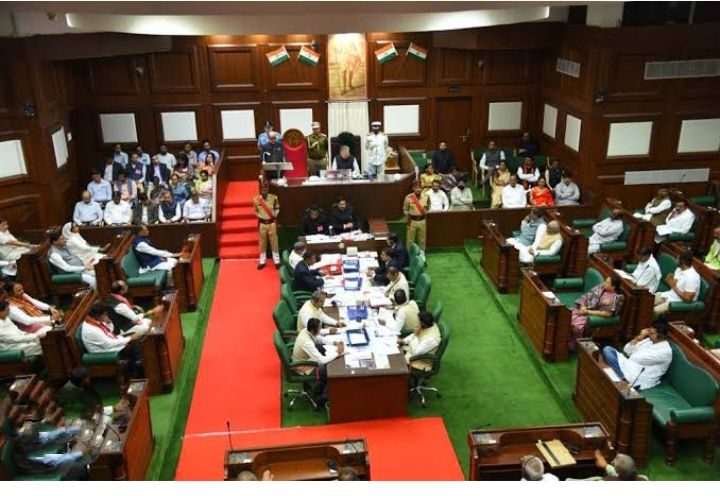 पांच दिनों के मानसून सत्र में विष्णु सरकार लेगी महत्वपूर्ण फैसले एवं पारित होंगे प्रस्ताव, 14 जुलाई से 18 जुलाई तक होगा मानसून सत्र, सुशासन तिहार के बाद होगा पहले विधानसभा का सत्र पांच दिनों के मानसून सत्र में विष्णु सरकार लेगी महत्वपूर्ण फैसले एवं पारित होंगे प्रस्ताव, 14 जुलाई से 18 जुलाई तक होगा मानसून सत्र, सुशासन तिहार के बाद होगा पहले विधानसभा का सत्र kshititech