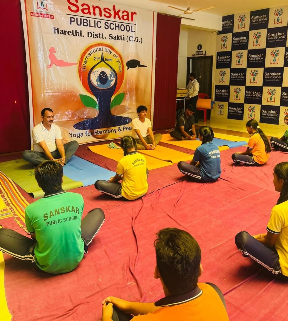 शक्ति के संस्कार पब्लिक स्कूल में योगा डे पर हुआ विभिन्न कार्यक्रमों का आयोजन, योगाभ्यास सहित बच्चों के बीच योग जागरूकता को लेकर संपन्न हुई विभिन्न प्रतिस्पर्धाएं, स्कूली बच्चों में योग के प्रति दिखा जुनून, विद्यालय में नियमित योगाभ्यास के होते हैं आयोजन शक्ति के संस्कार पब्लिक स्कूल में योगा डे पर हुआ विभिन्न कार्यक्रमों का आयोजन, योगाभ्यास सहित बच्चों के बीच योग जागरूकता को लेकर संपन्न हुई विभिन्न प्रतिस्पर्धाएं, स्कूली बच्चों में योग के प्रति दिखा जुनून, विद्यालय में नियमित योगाभ्यास के होते हैं आयोजन kshititech