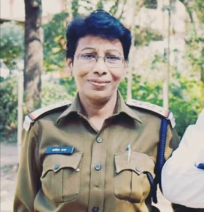 रिटायर्ड DSP सविता दास वैष्णव आम नागरिकों को फोन पर ही देगी निशुल्क कानूनी सलाह, 34 वर्षों तक पुलिस की सेवाओं से सेवानिवृत हो गई सविता दास, जांजगीर के अजाक थाने की प्रभारी भी रह चुकी है सविता, सविता वैष्णव ने जारी किया अपना मोबाइल नंबर, सविता की इस पहल की पूरे प्रदेश में हो रही प्रशंसा रिटायर्ड DSP सविता दास वैष्णव आम नागरिकों को फोन पर ही देगी निशुल्क कानूनी सलाह, 34 वर्षों तक पुलिस की सेवाओं से सेवानिवृत हो गई सविता दास, जांजगीर के अजाक थाने की प्रभारी भी रह चुकी है सविता, सविता वैष्णव ने जारी किया अपना मोबाइल नंबर, सविता की इस पहल की पूरे प्रदेश में हो रही प्रशंसा kshititech