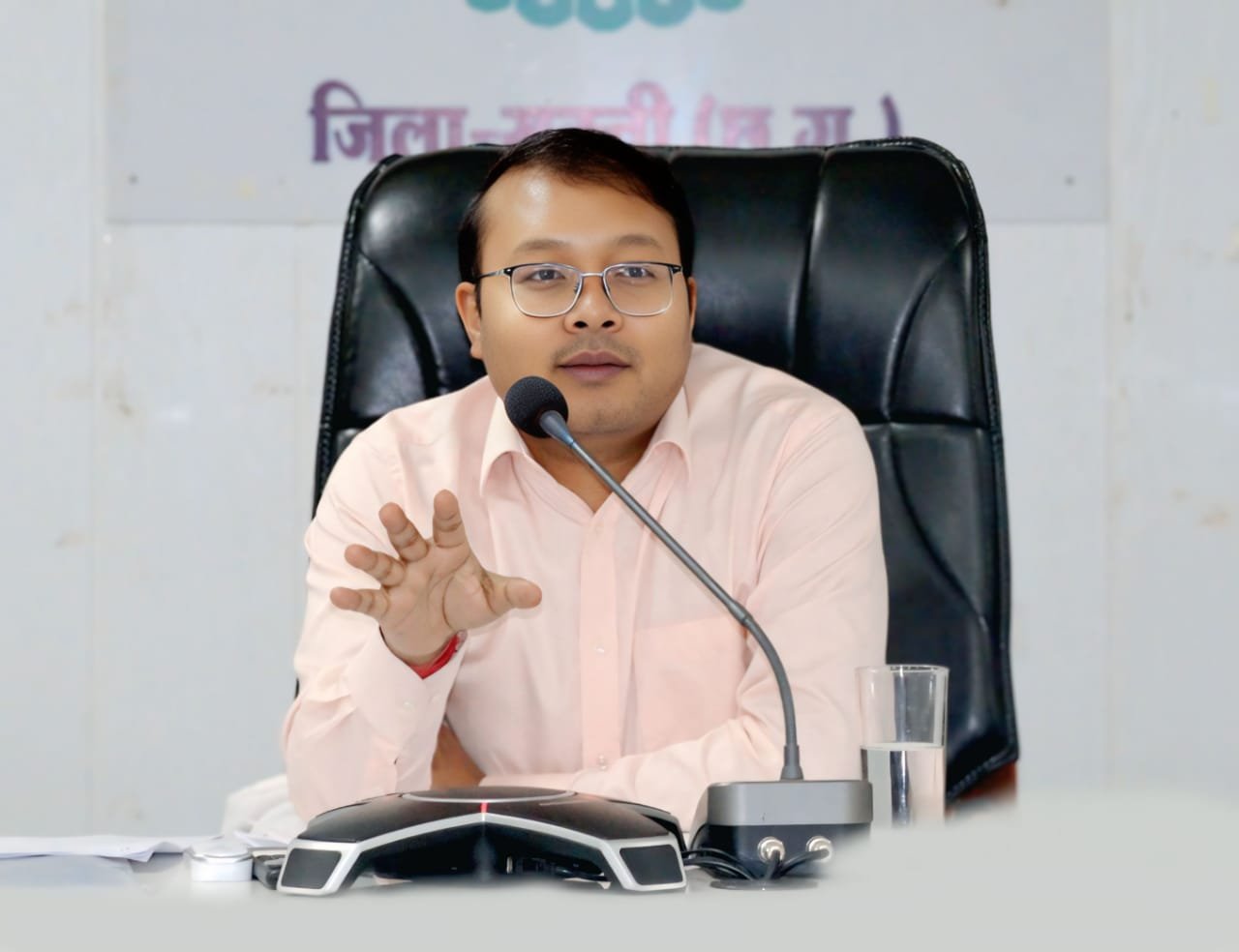 चलेगा शक्ति में अब मिशन हेल्थ- शक्ति जिले के सरकारी दफ्तरों को ई ऑफिस के रूप में विकसित करने अधिकारी लगाए जोर,समय सीमा की बैठक में कलेक्टर साहब का निर्देश, जिले की मुख्य चिकित्सा एवं स्वास्थ्य अधिकारी को दिए निर्देश, कहा डायरिया इत्यादि के मामलों में स्वास्थ्य विभाग अलर्ट मोड पर करें काम, आम जनता की समस्याएं भी सुनी टोपनो साहब ने, जिला प्रशासन देगा चार- चार लाख की सहायता राशि kshititech