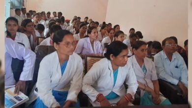 स्वास्थ्य सेवाओं को दुरुस्त करने जुटी CMHO मैडम- शक्ति जिले की हेल्थ डिपार्टमेंट की मुखिया पूजा ने ली विकासखंड हेल्थ ऑफिसर्स की बैठक, स्वास्थ्य सेवाओं को लेकर दिए निर्देश,कहा आयुष्मान कार्ड बनाने लाये तेजी, शक्ति कलेक्टर टोपनो साहब के निर्देशन में शक्ति जिला स्वास्थ्य सुविधाओं में है प्रदेश में अग्रणी, सरकारी अस्पतालों का निरीक्षण भी किया सीएमएचओ मैडम ने kshititech